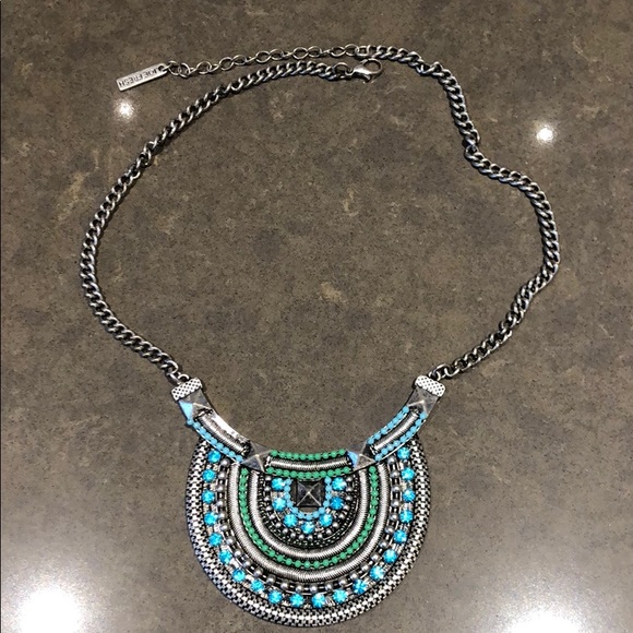 Statement Neclace - Picture 1 of 3